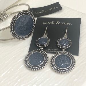 Earrings and bracelet set